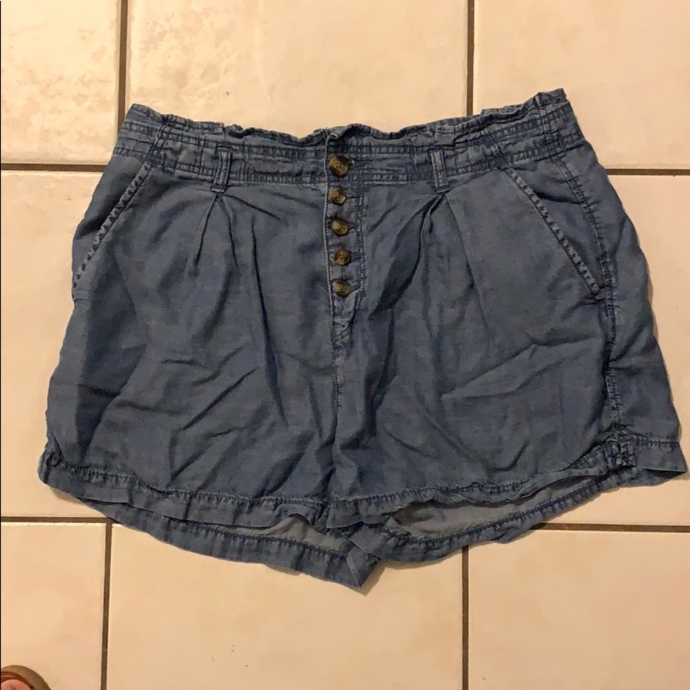 American eagle high waisted shorts